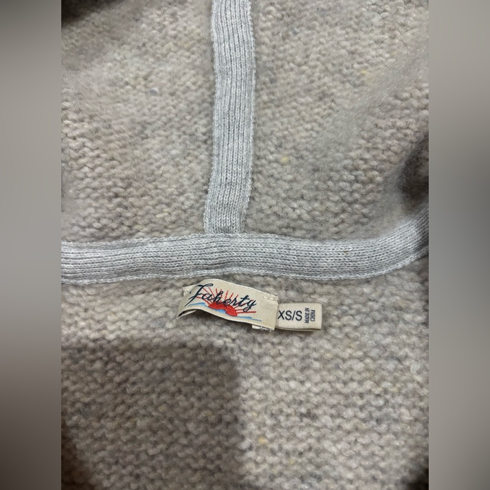 Faherty Women's Grey Donegal Altitude Cashmere Hoodie Poncho Size XS/S - Picture 4 of 5